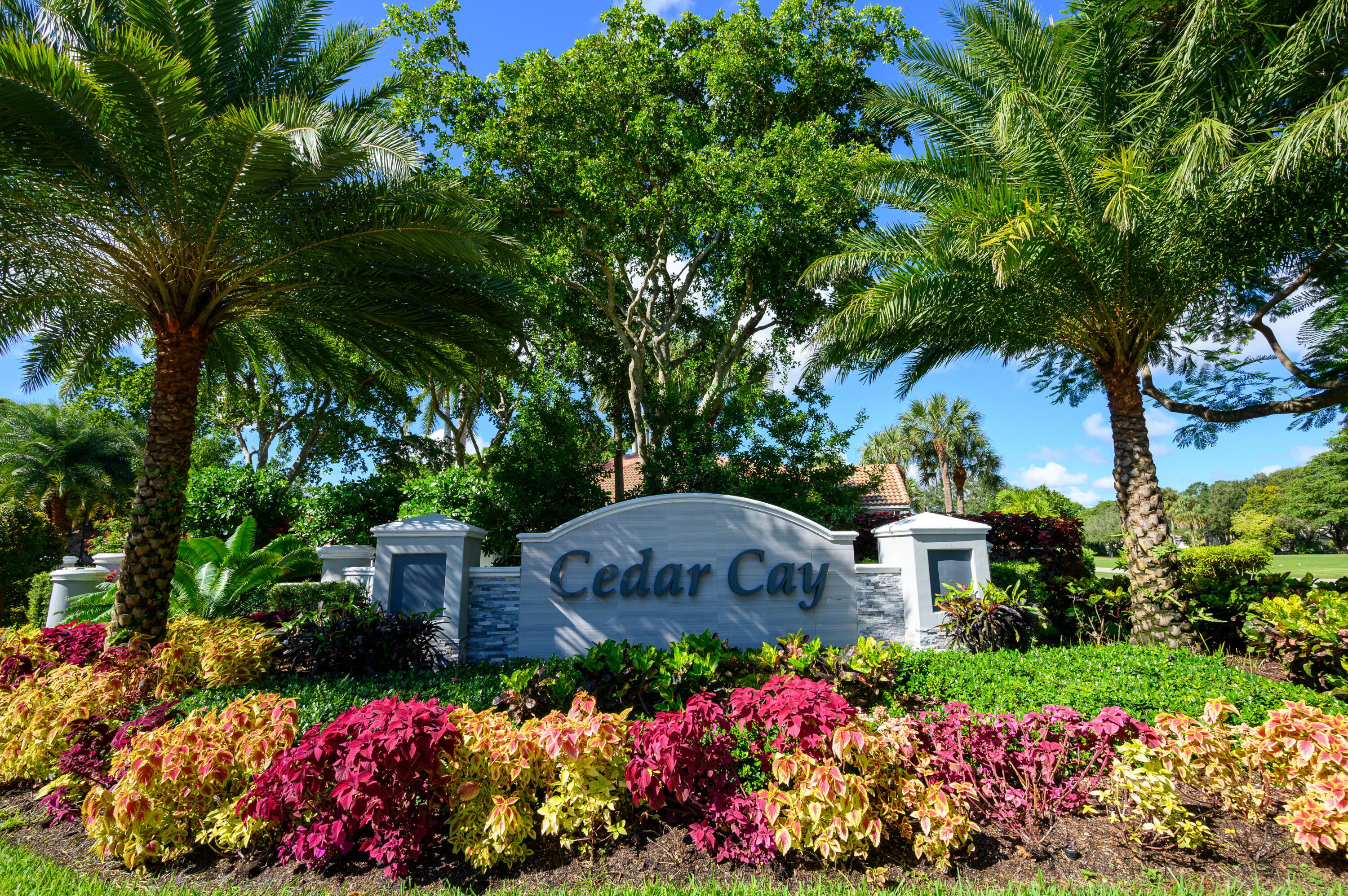 CEDAR CAY - Residential