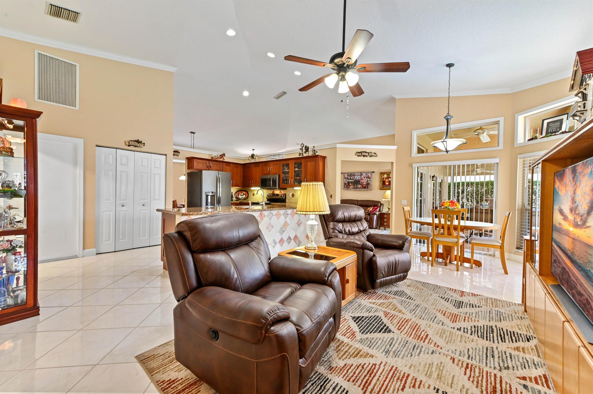 BOYNTON WATERS - Residential