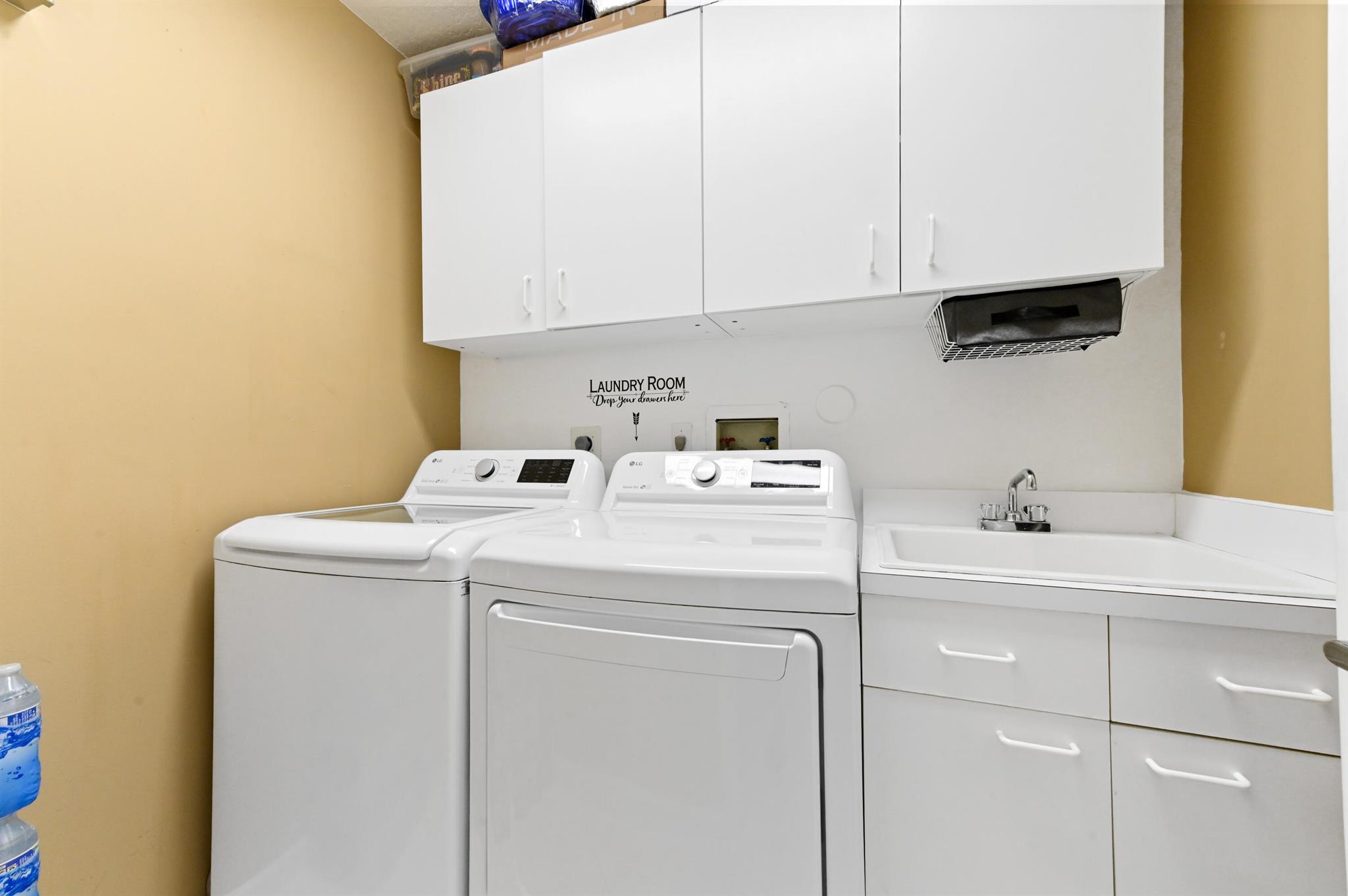 BOYNTON WATERS - Residential