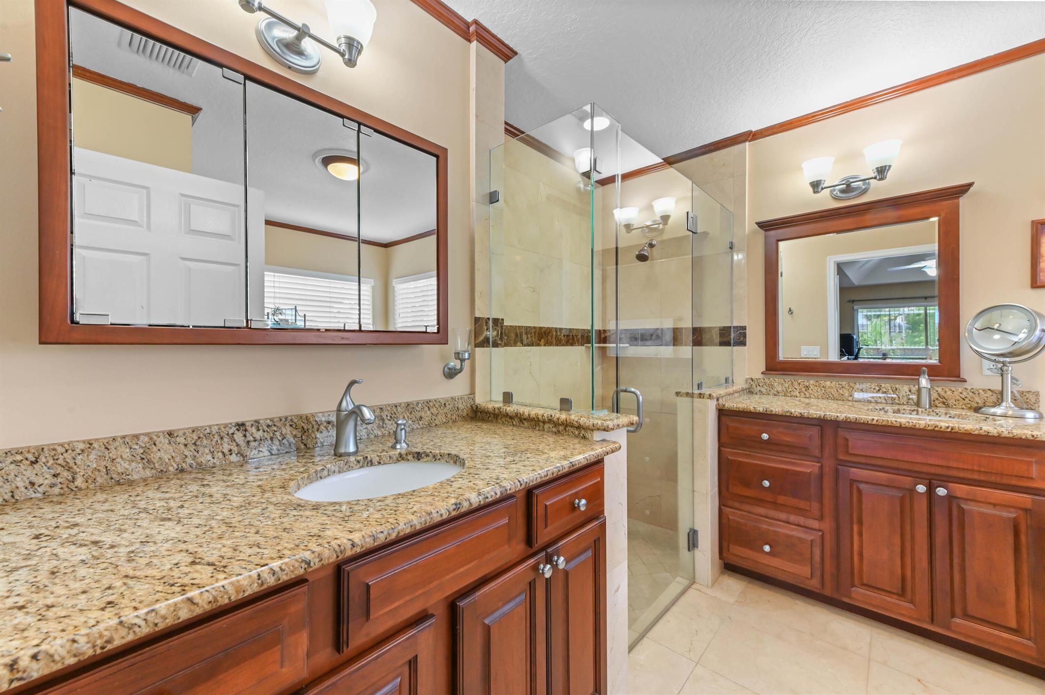 BOYNTON WATERS - Residential