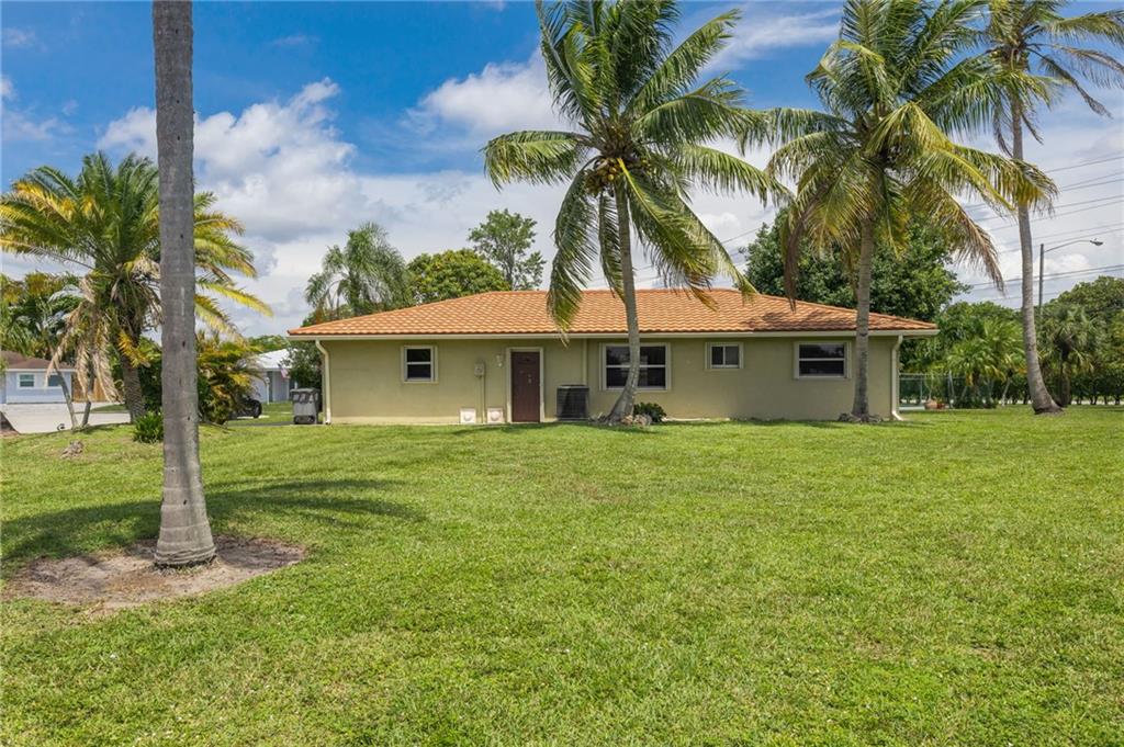 Palmetto Pines - Residential Lease