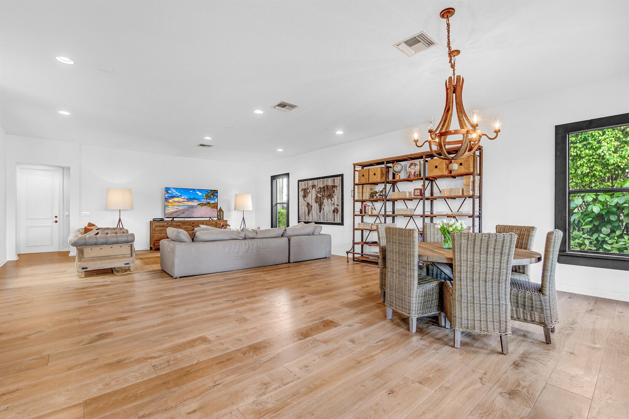 ISLES AT WELLINGTON 4 - Residential Lease
