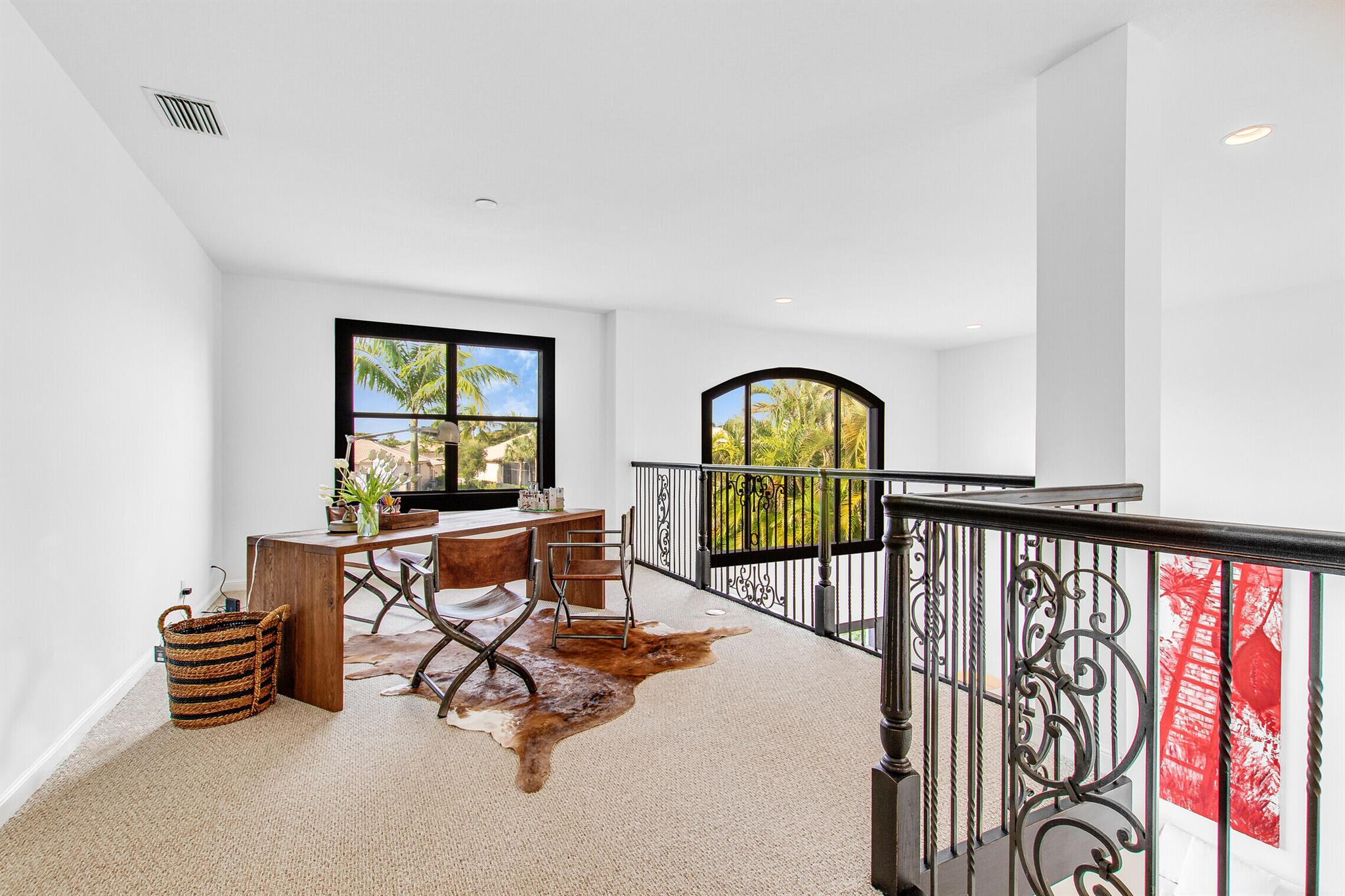 ISLES AT WELLINGTON 4 - Residential Lease