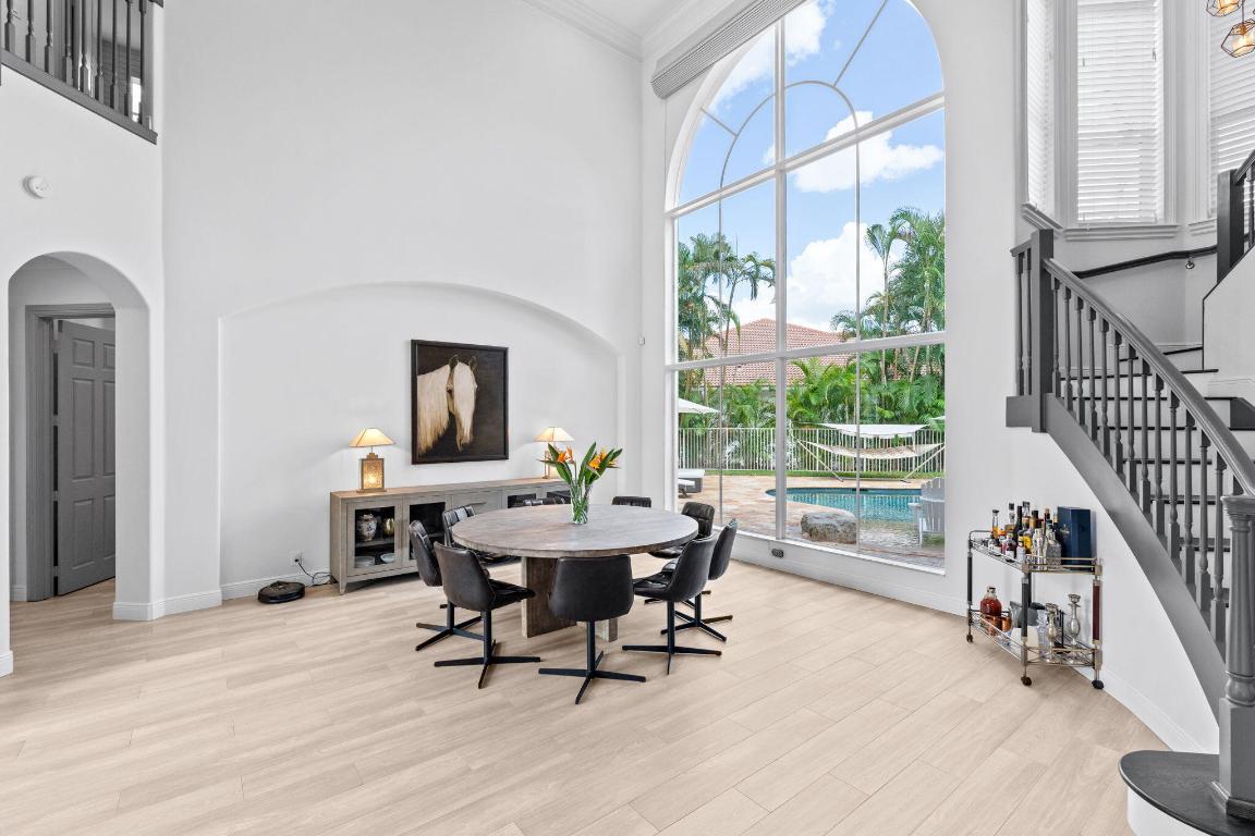 EQUESTRIAN CLUB - Residential Lease