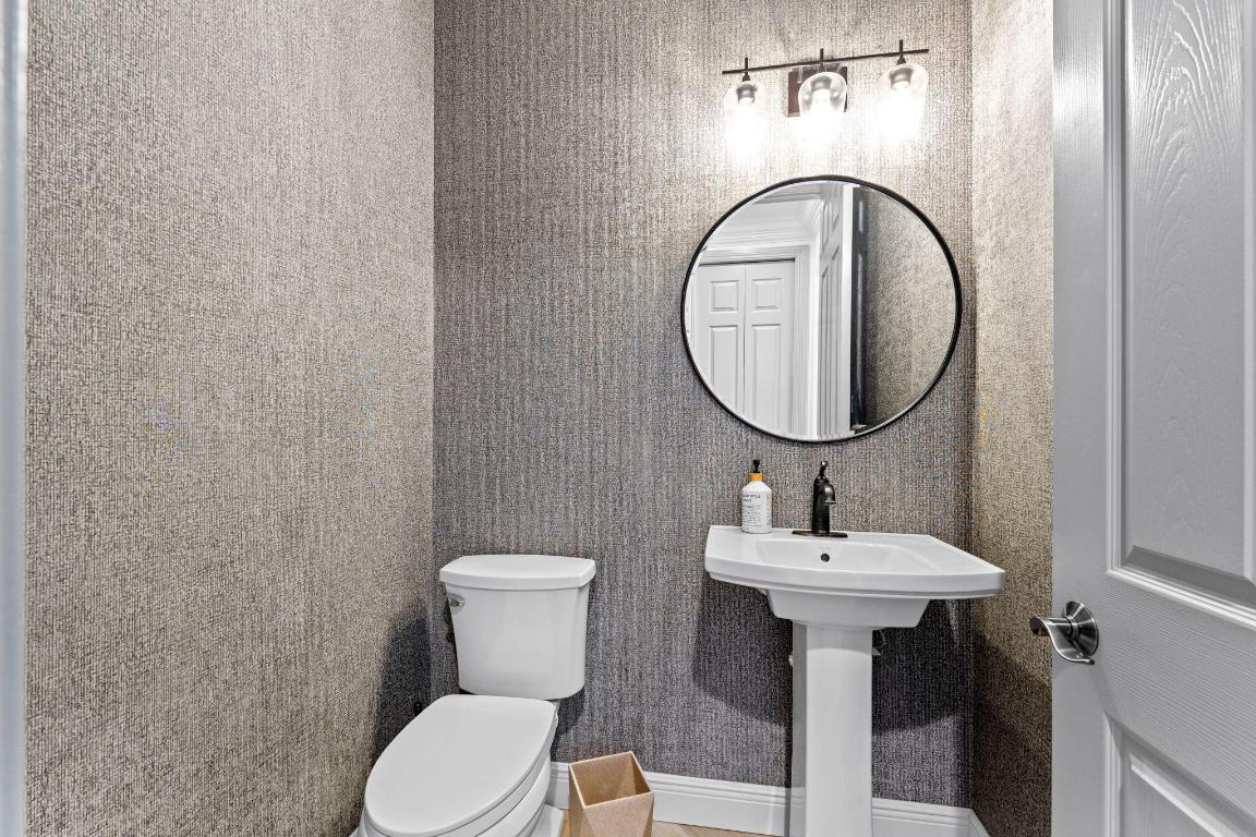 EQUESTRIAN CLUB - Residential Lease