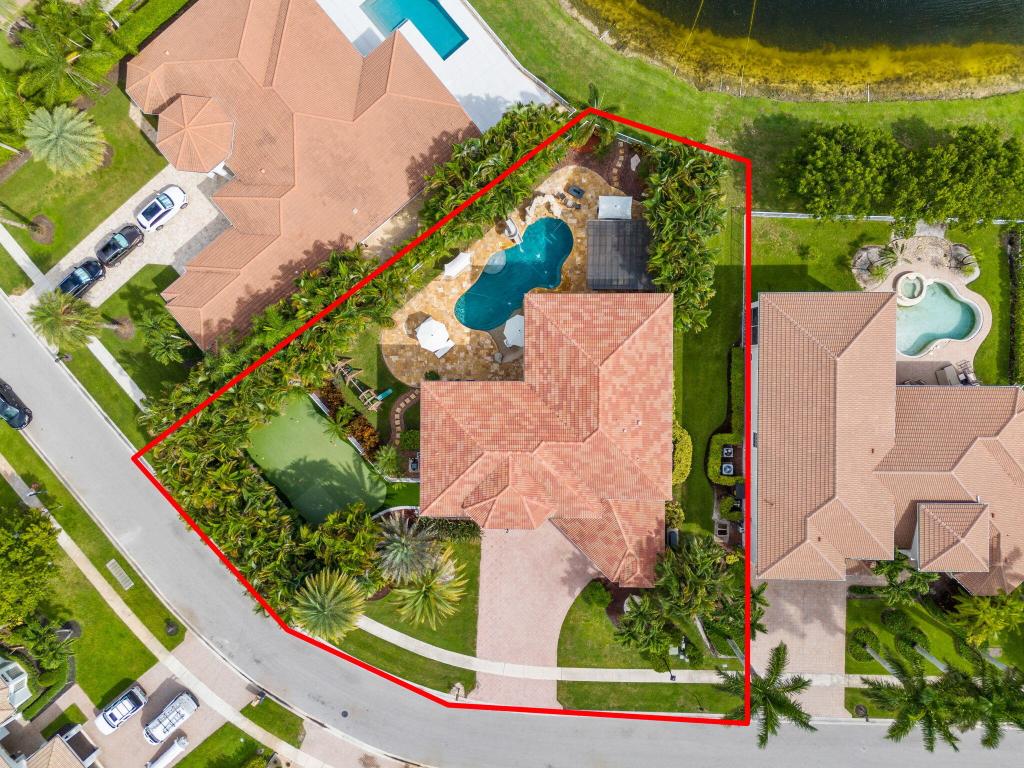 EQUESTRIAN CLUB - Residential Lease