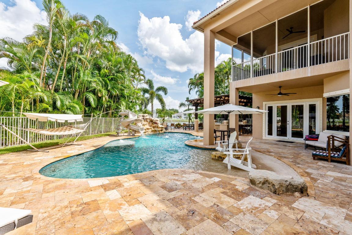 EQUESTRIAN CLUB - Residential Lease