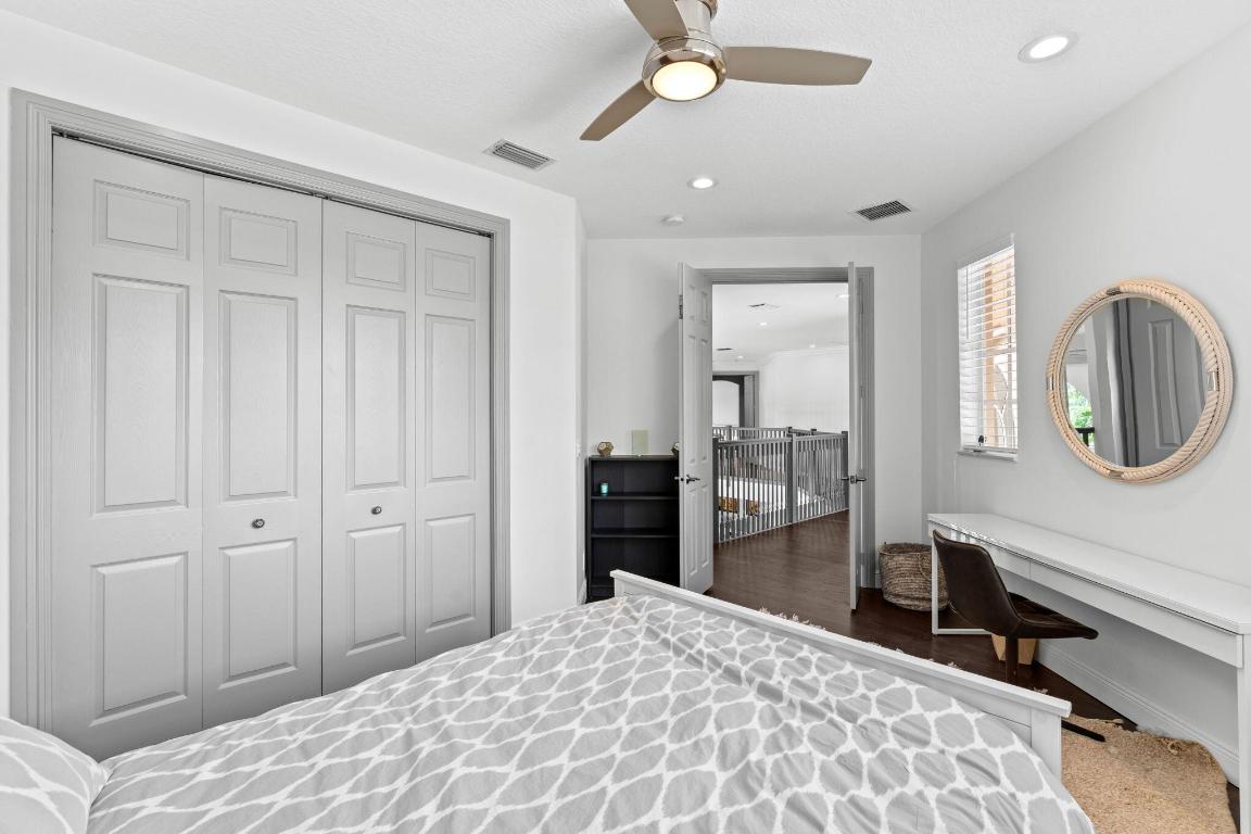 EQUESTRIAN CLUB - Residential Lease