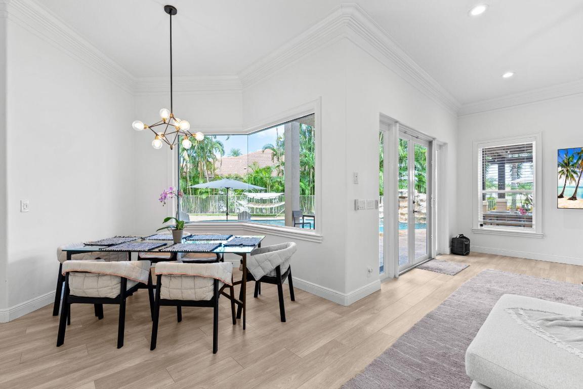 EQUESTRIAN CLUB - Residential Lease