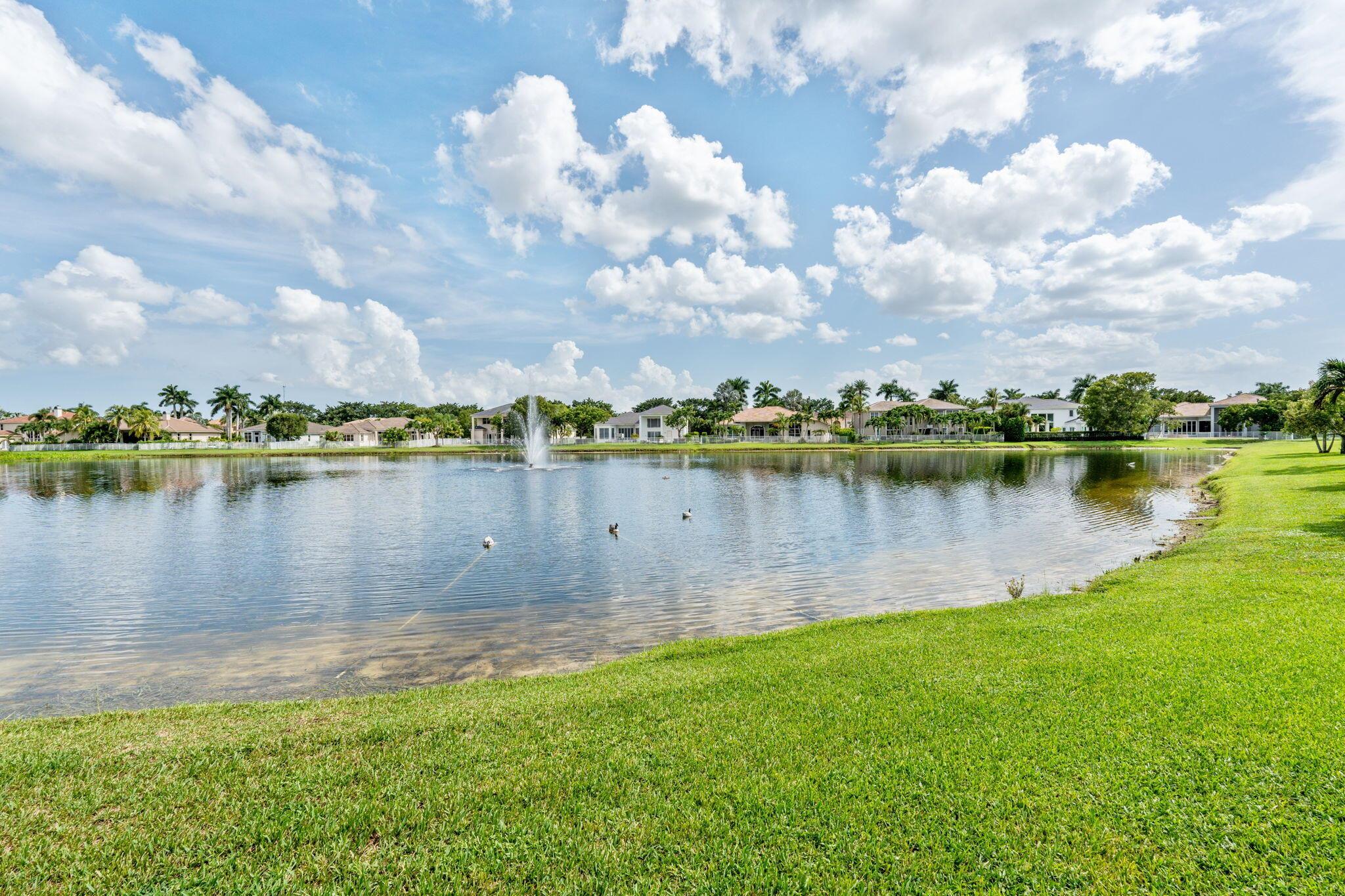EQUESTRIAN CLUB - Residential Lease
