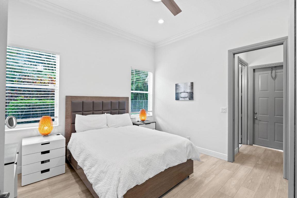 EQUESTRIAN CLUB - Residential Lease