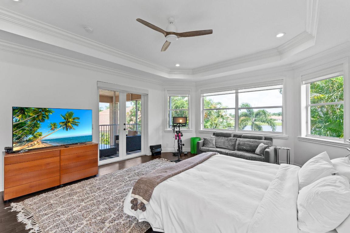 EQUESTRIAN CLUB - Residential Lease