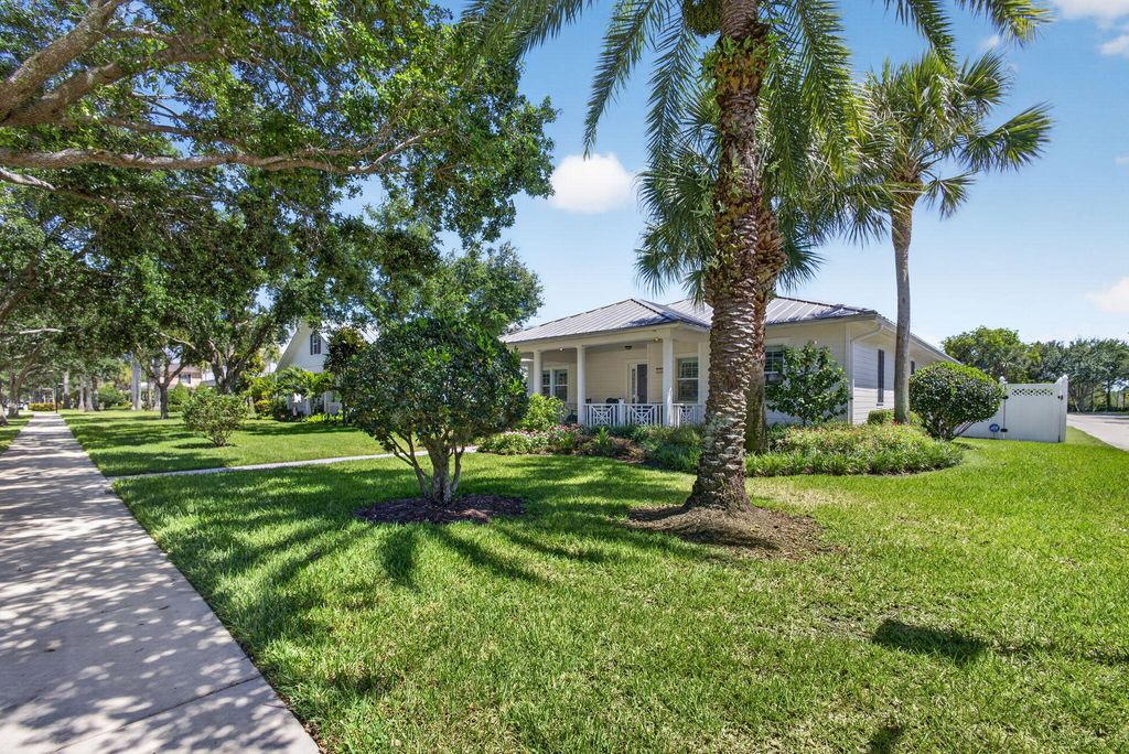 Photo of 1410 Dakota Drive, Jupiter, FL 33458 (MLS # B26021761)