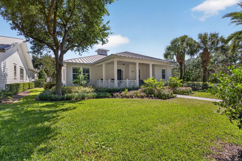 Photo of 1410 Dakota Drive, Jupiter, FL 33458 (MLS # B26021761)