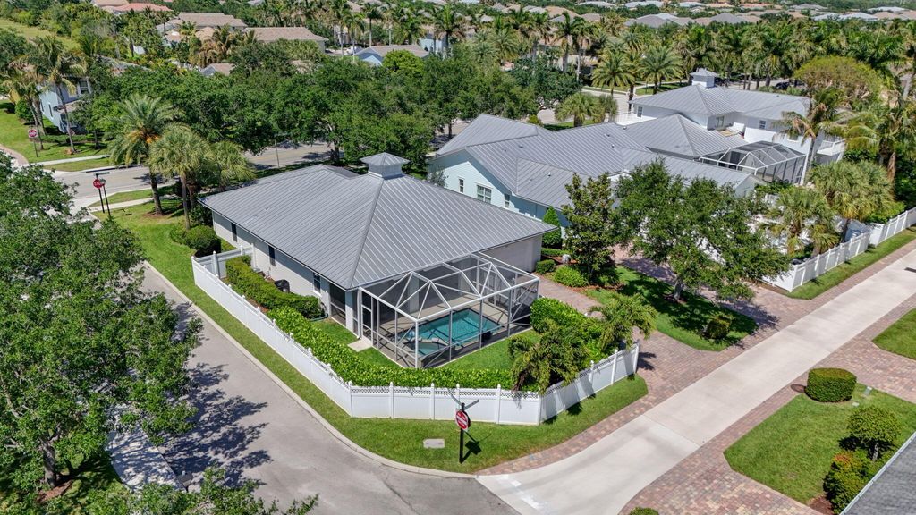 Photo of 1410 Dakota Drive, Jupiter, FL 33458 (MLS # B26021761)