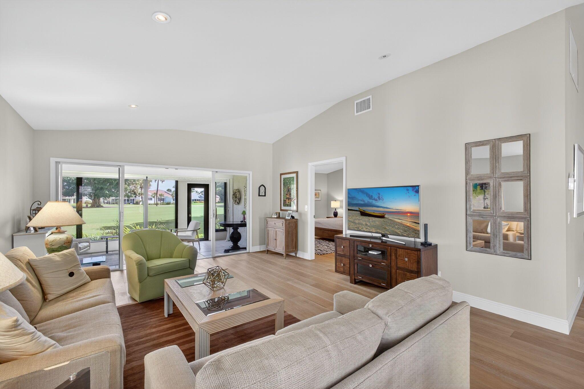 WINDWARD AT JONATHANS LAN - Residential