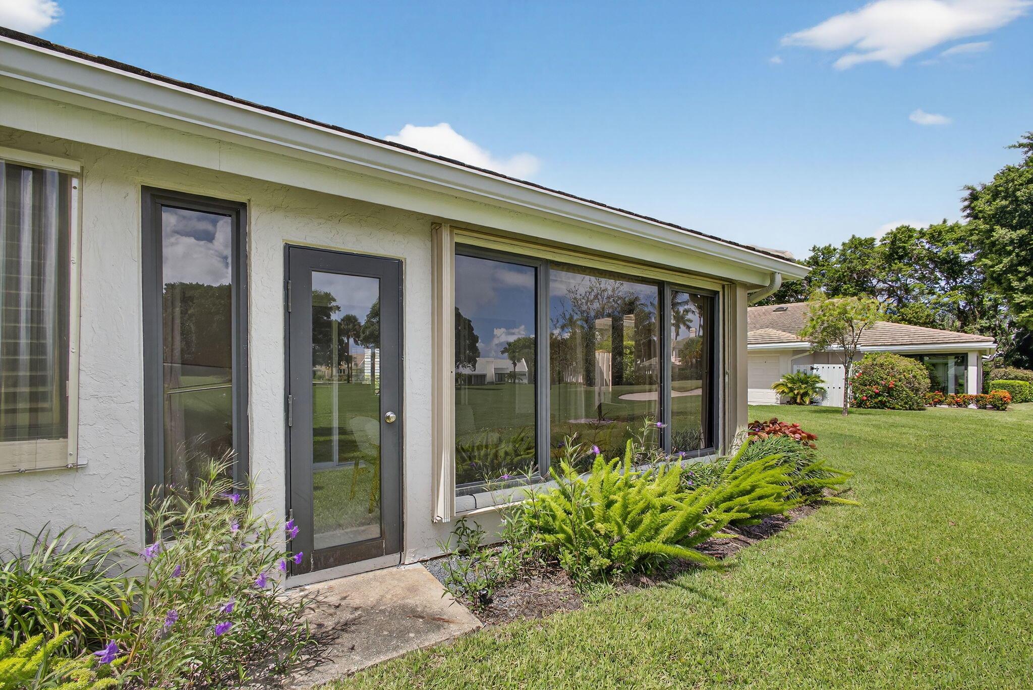 WINDWARD AT JONATHANS LAN - Residential