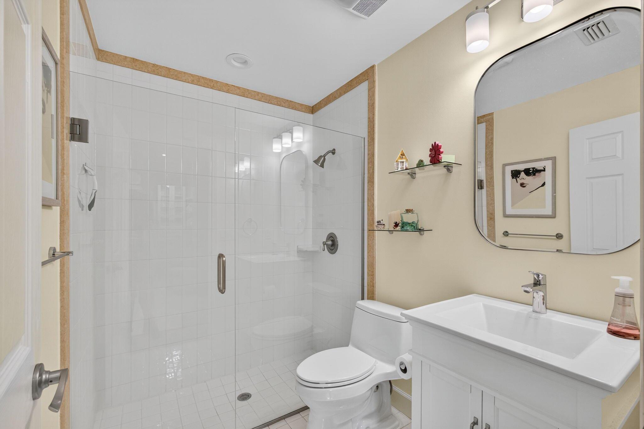 WINDWARD AT JONATHANS LAN - Residential