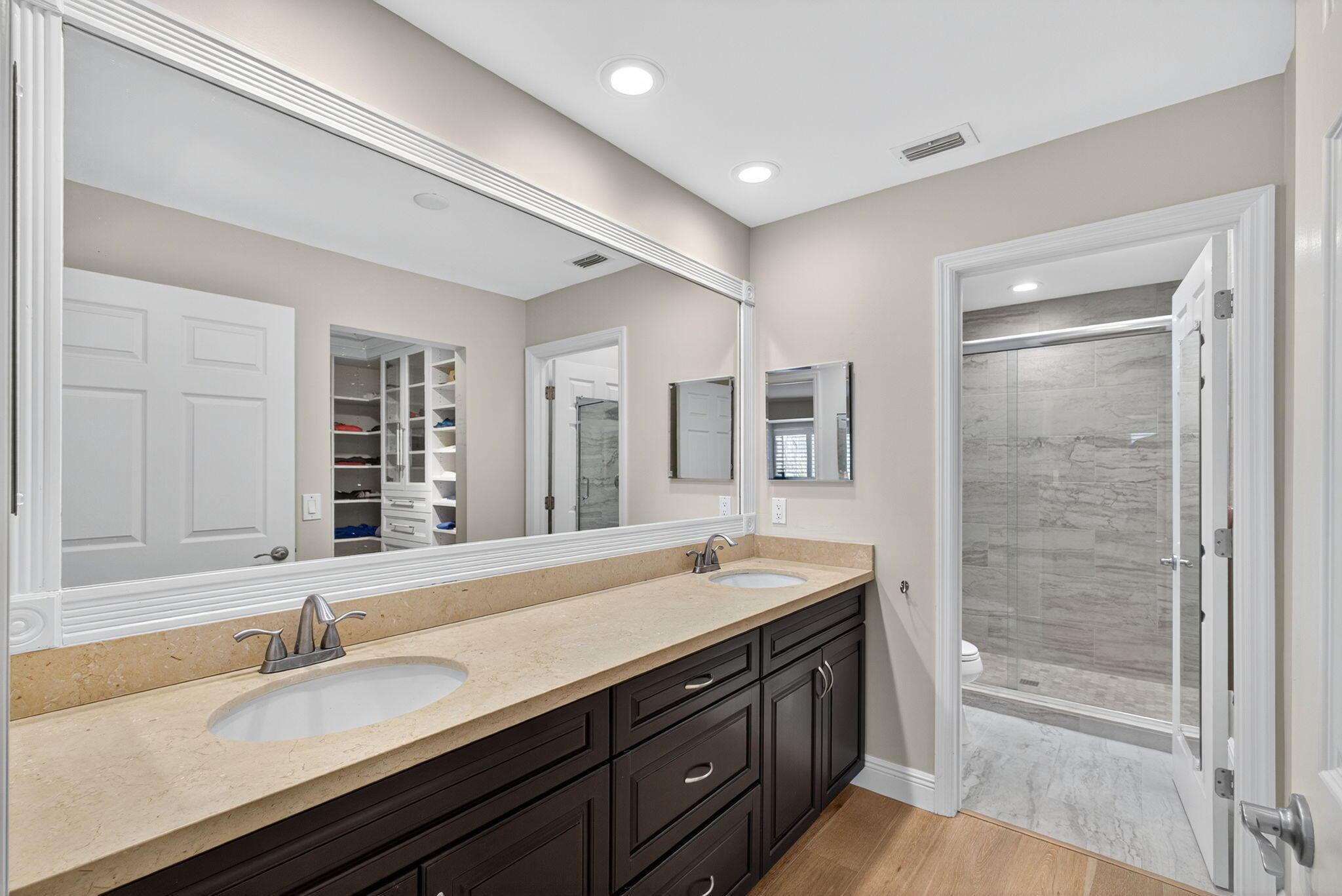 WINDWARD AT JONATHANS LAN - Residential