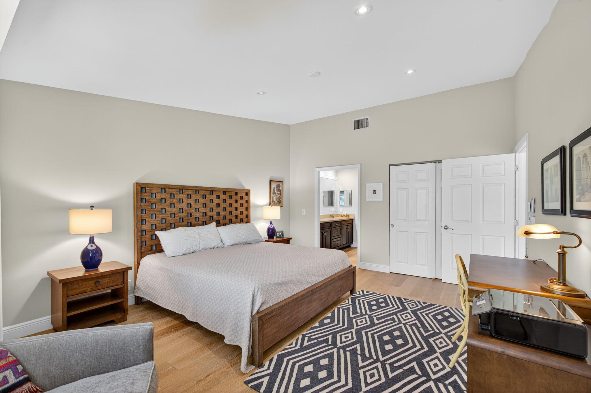 WINDWARD AT JONATHANS LAN - Residential