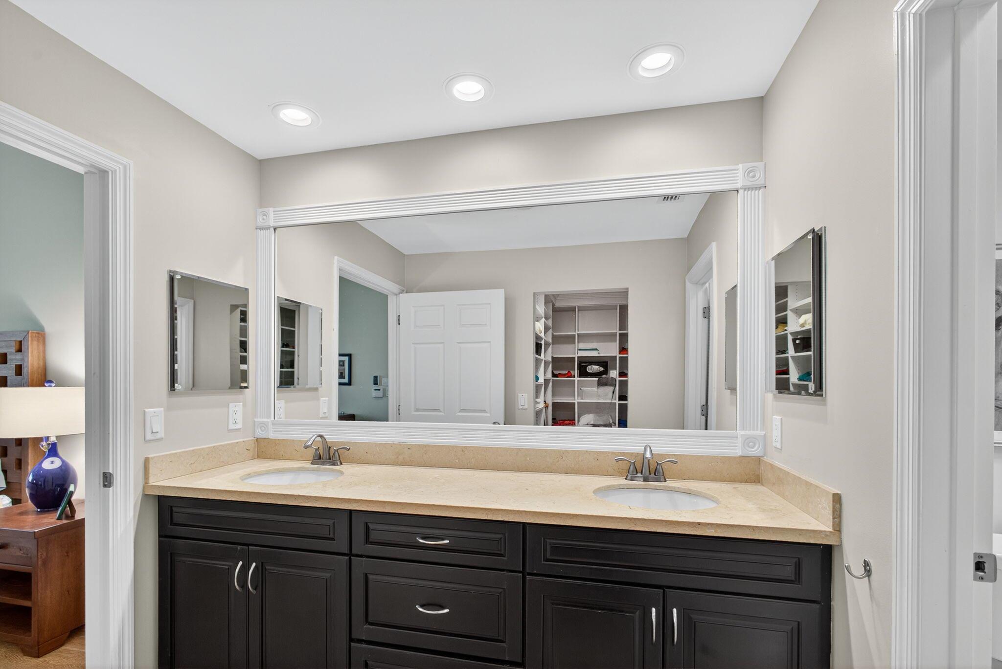 WINDWARD AT JONATHANS LAN - Residential