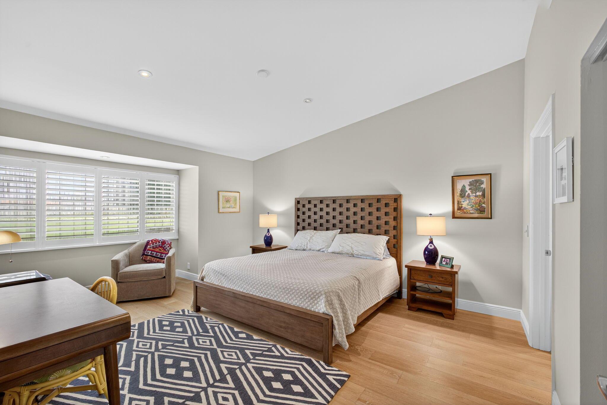 WINDWARD AT JONATHANS LAN - Residential