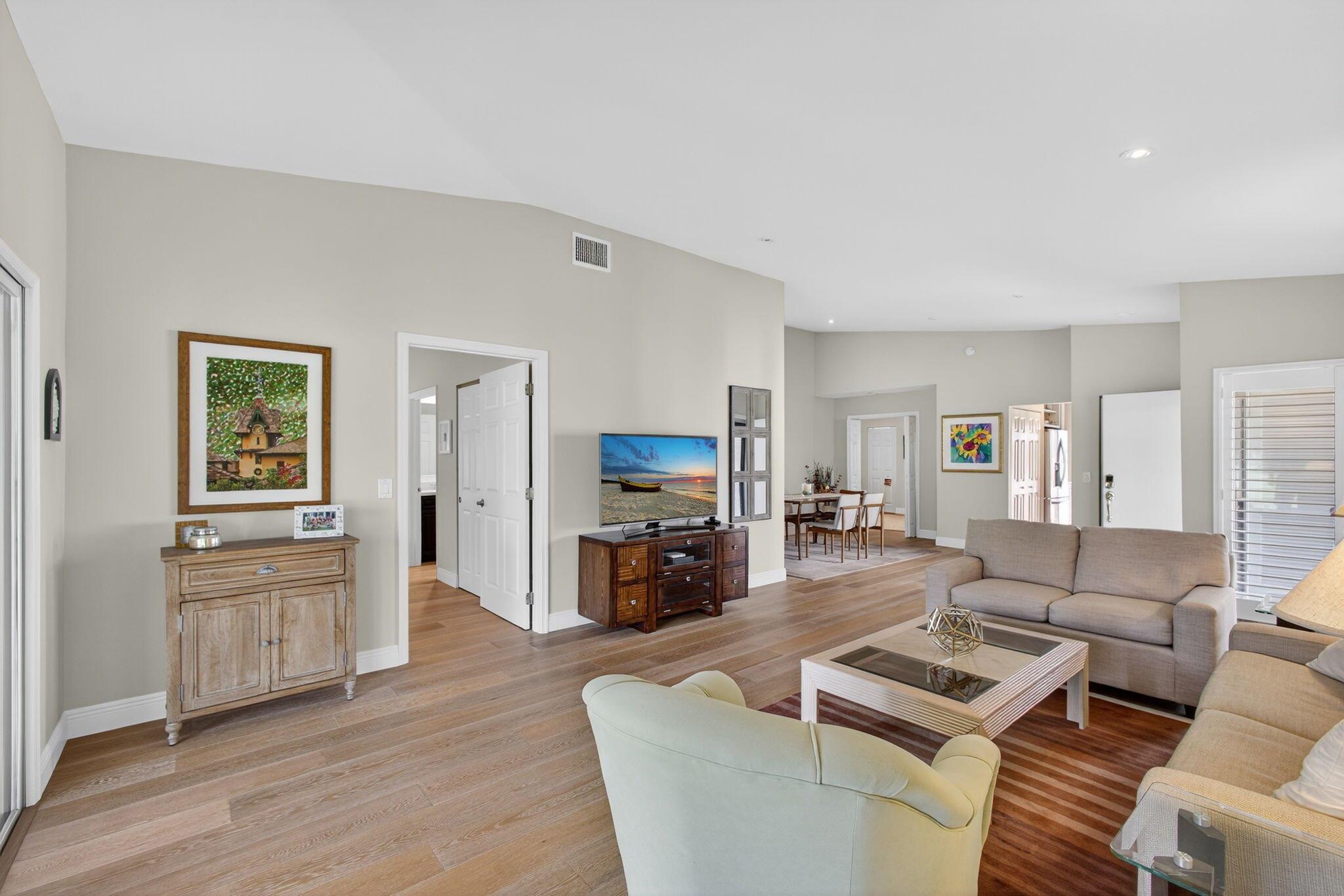 WINDWARD AT JONATHANS LAN - Residential