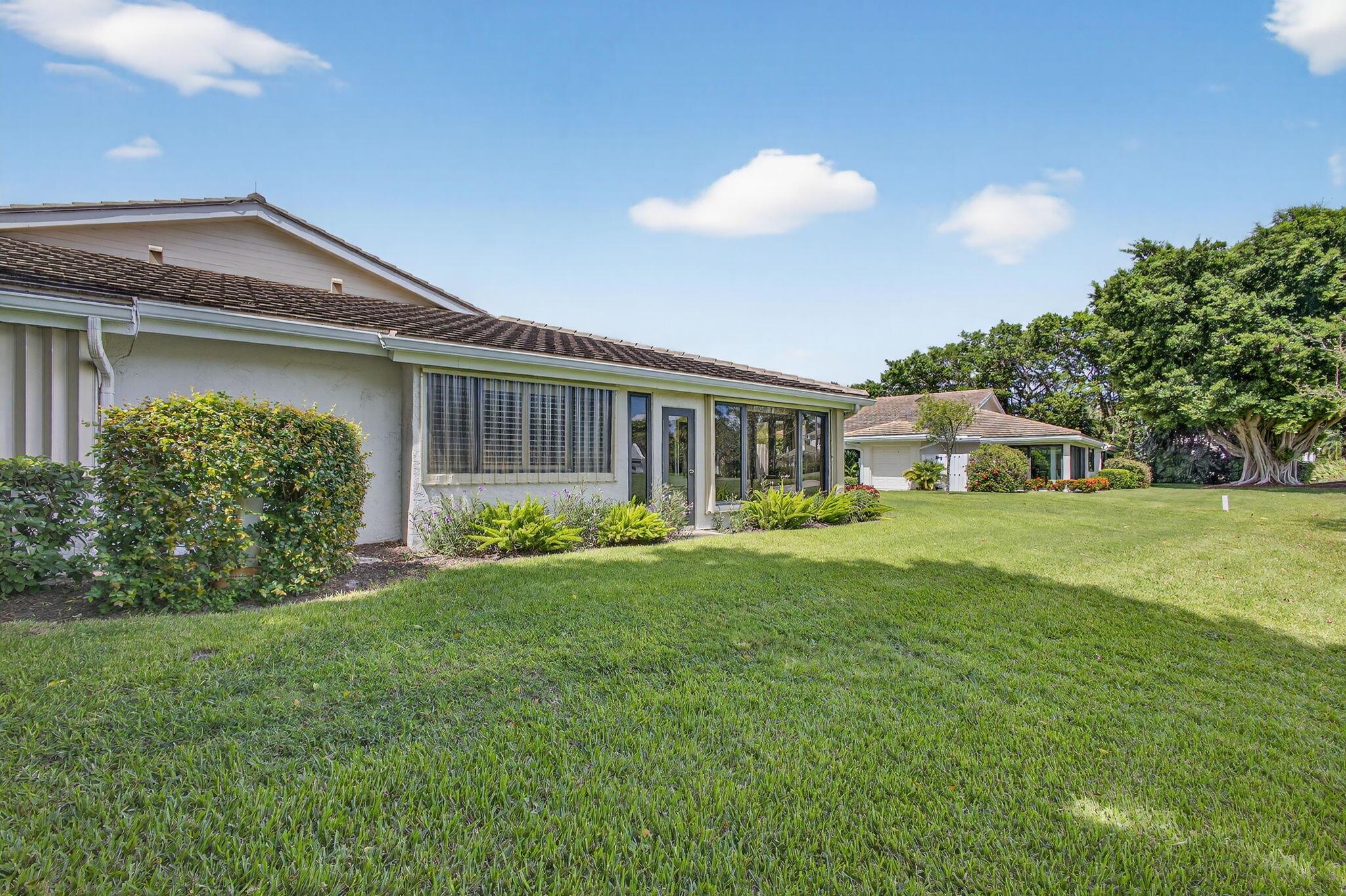 WINDWARD AT JONATHANS LAN - Residential