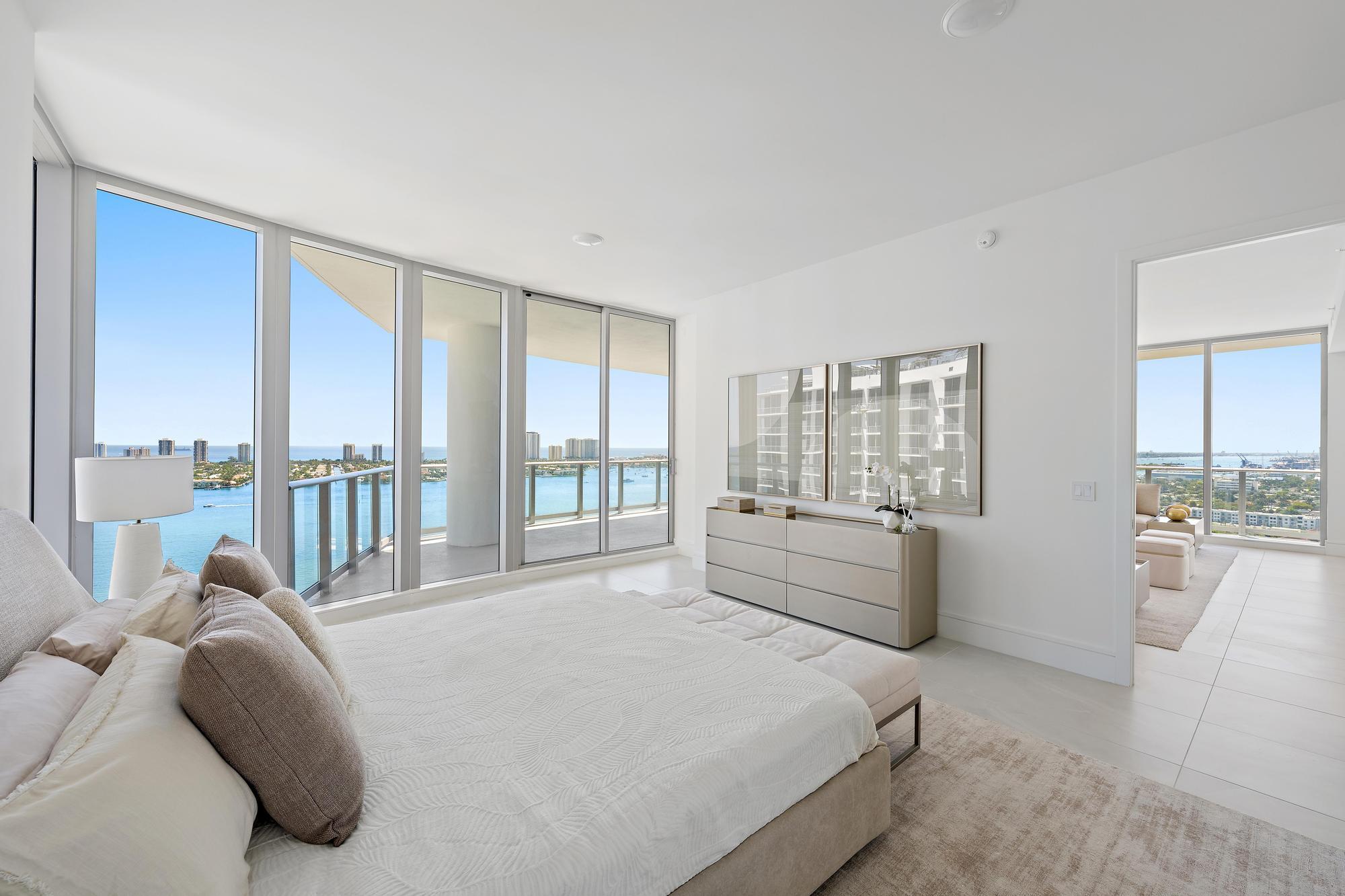 Nautilus 220 Condominium - Residential