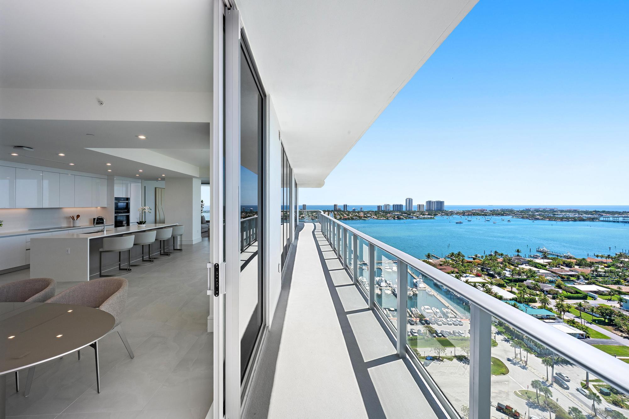 Nautilus 220 Condominium - Residential