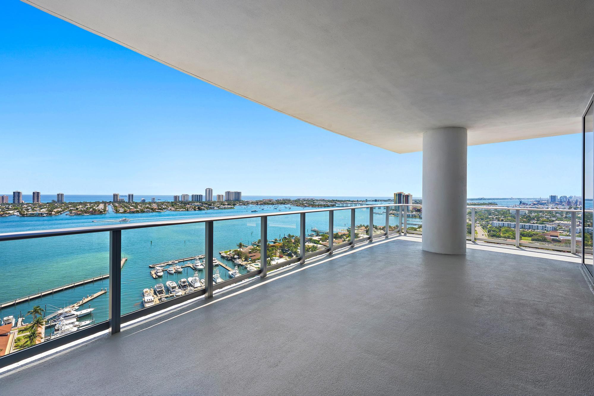 Nautilus 220 Condominium - Residential