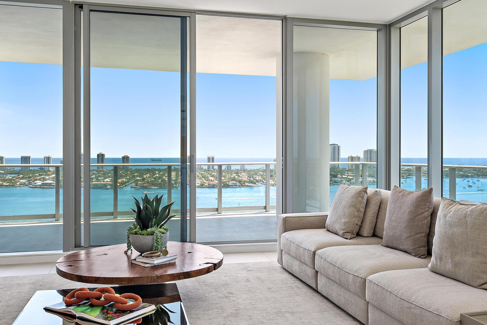 Nautilus 220 Condominium - Residential