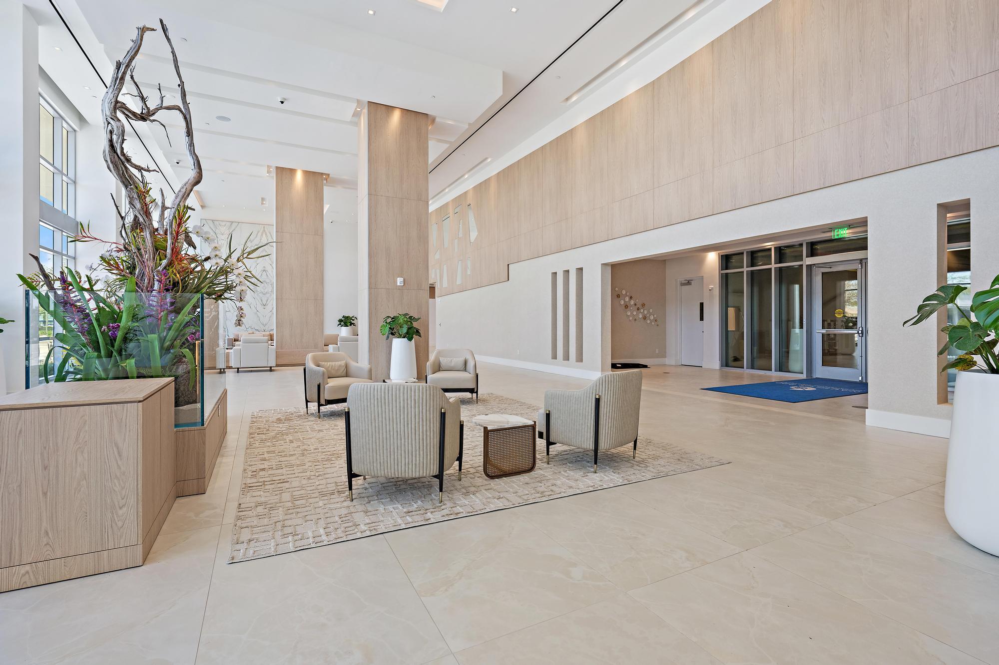 Nautilus 220 Condominium - Residential