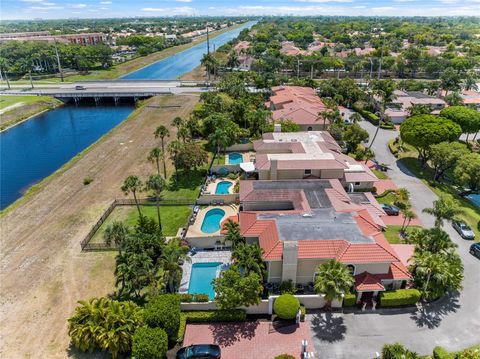 A home in Deerfield Beach