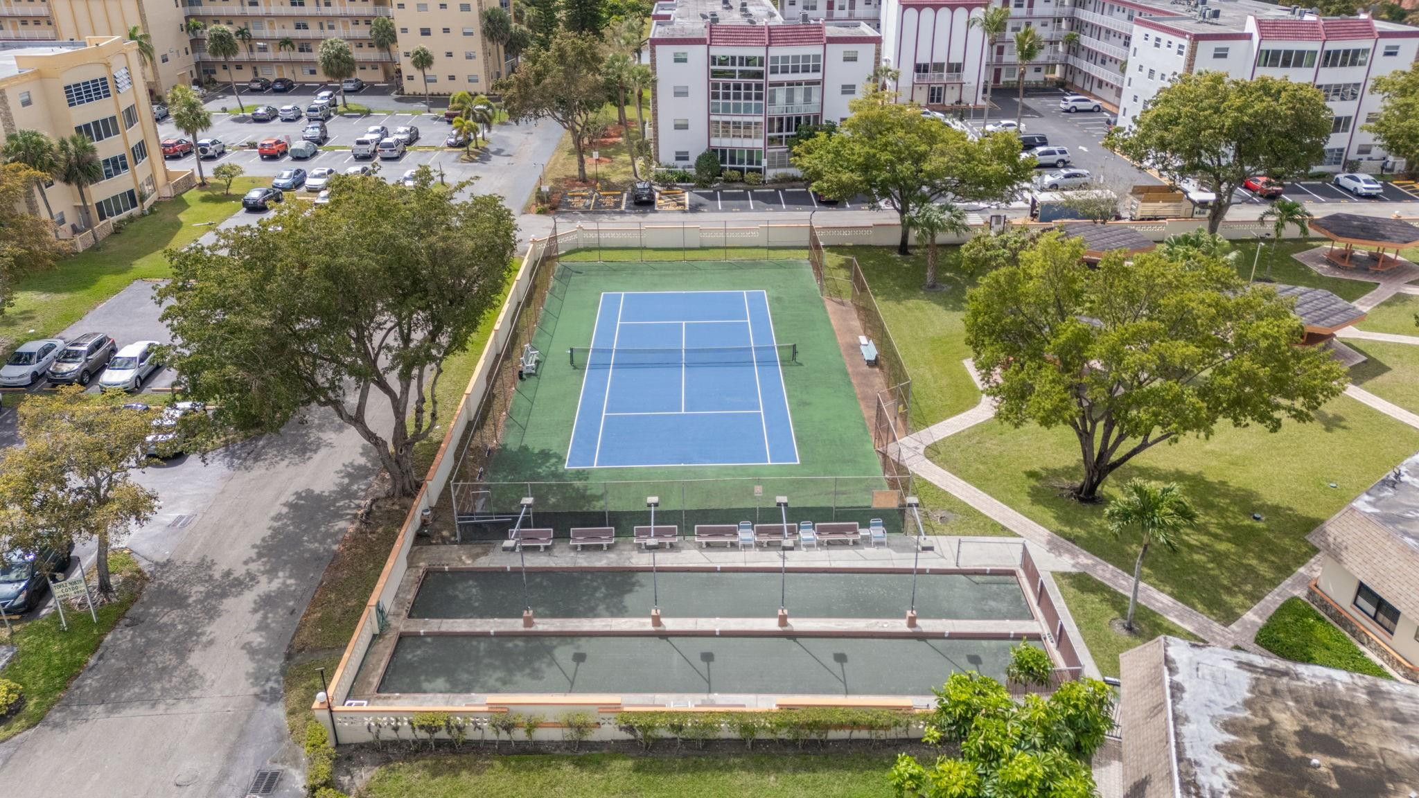 PEARL CONDOMINIUM - Residential