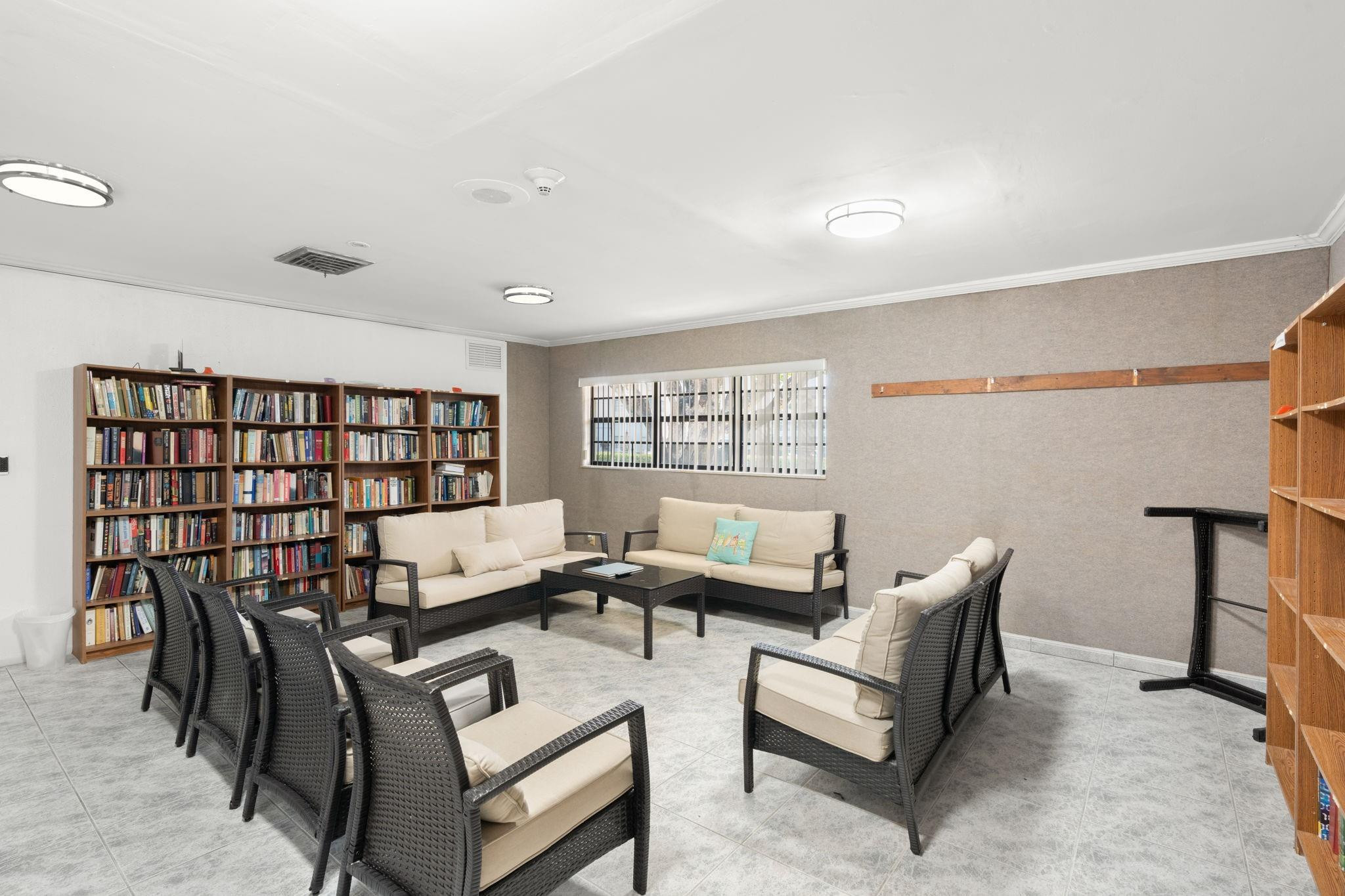 PEARL CONDOMINIUM - Residential