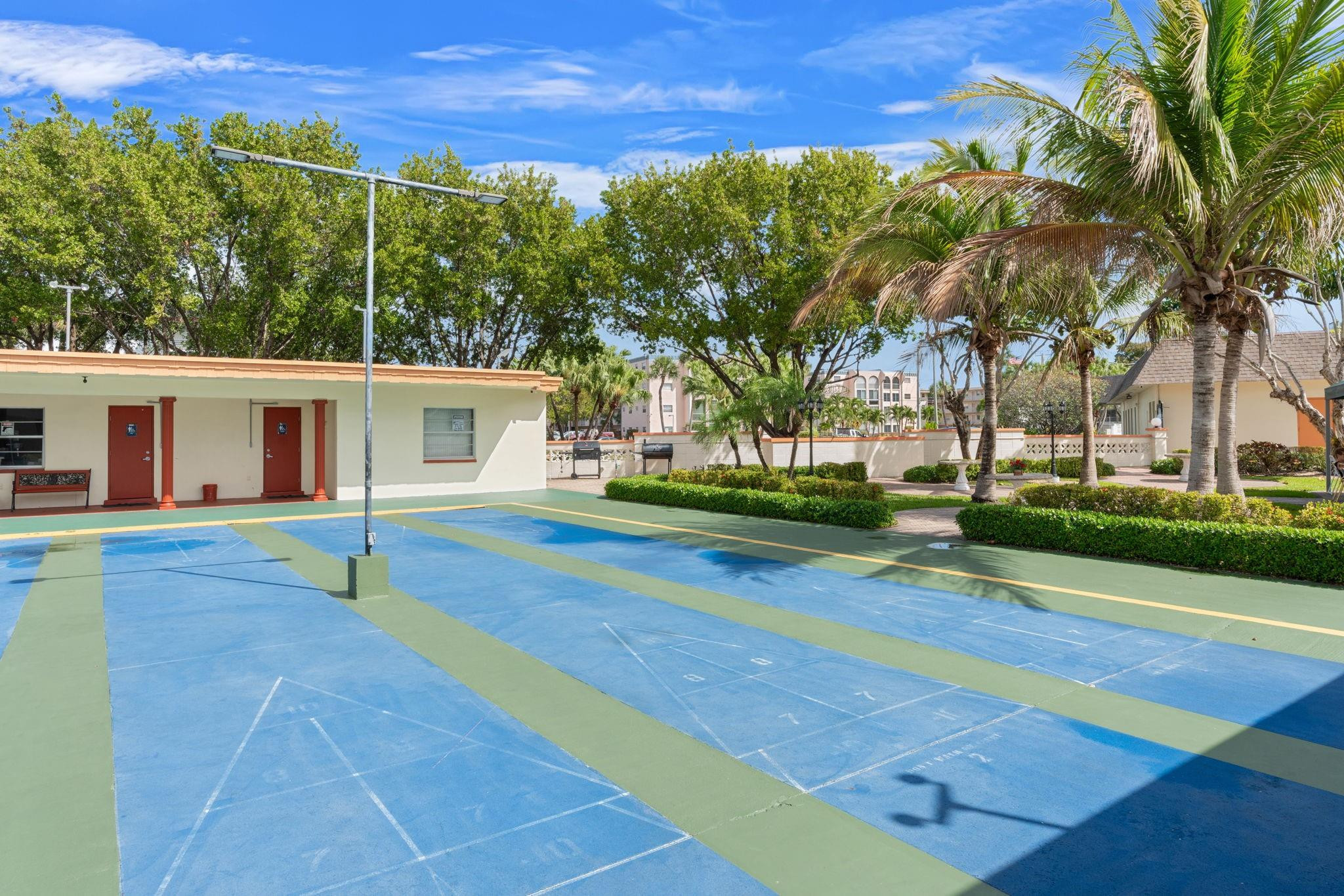 PEARL CONDOMINIUM - Residential