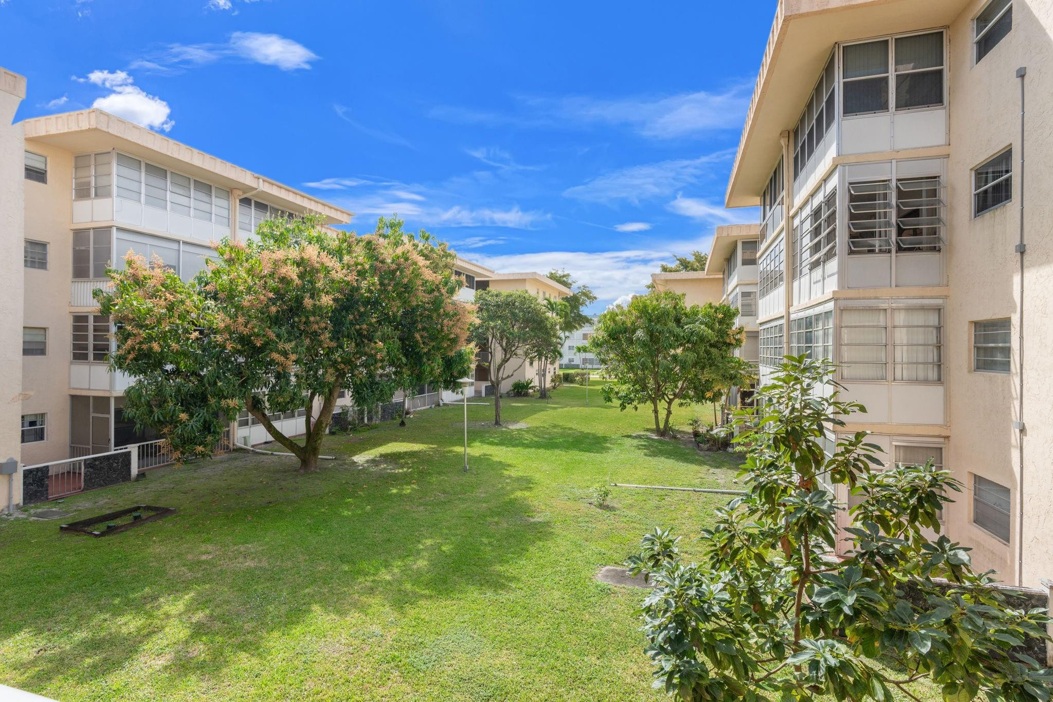 PEARL CONDOMINIUM - Residential