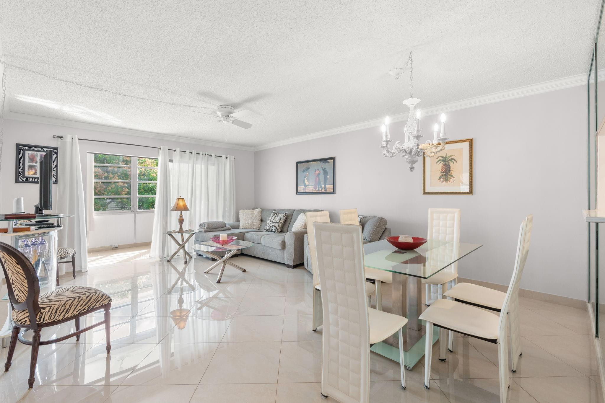 PEARL CONDOMINIUM - Residential