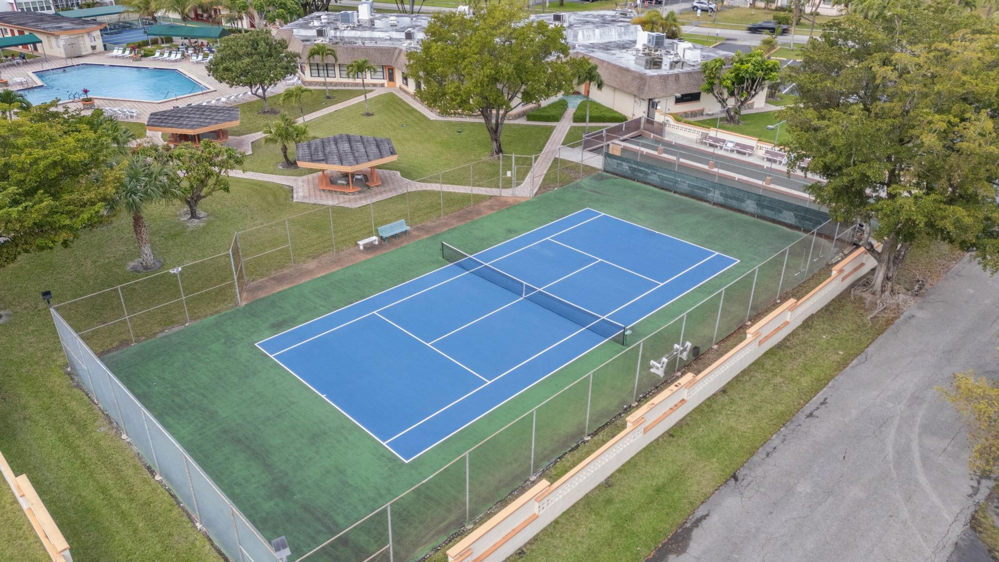 PEARL CONDOMINIUM - Residential