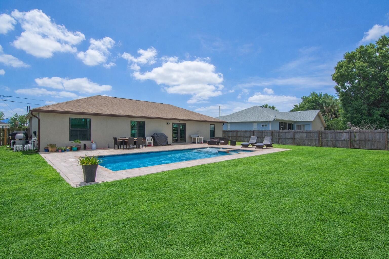 PORT ST LUCIE SECTION 21 - Residential