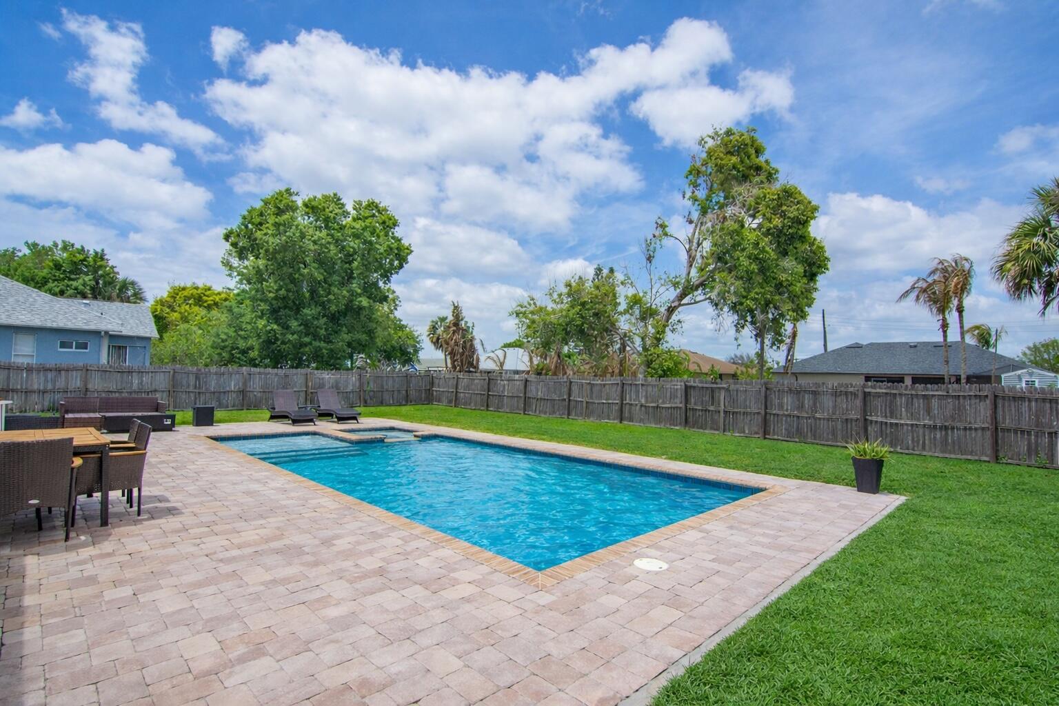 PORT ST LUCIE SECTION 21 - Residential