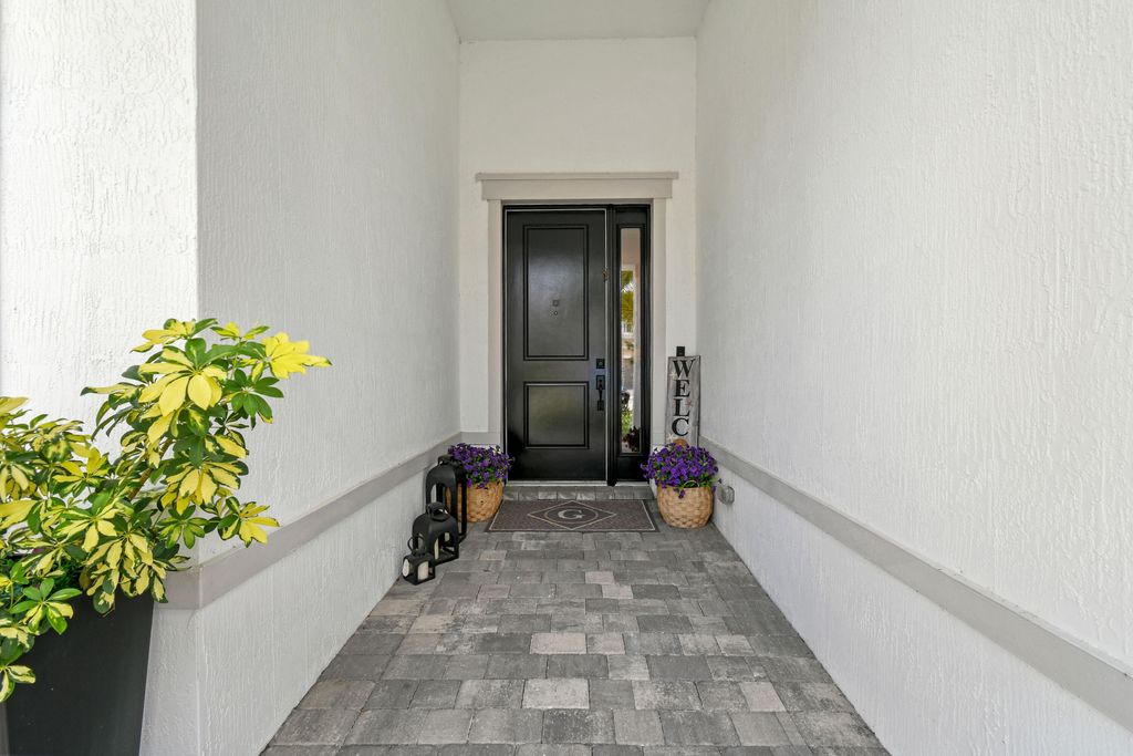 Photo of 10870 Stellar Circle, Palm Beach Gardens, FL 33412 (MLS # B26022519)