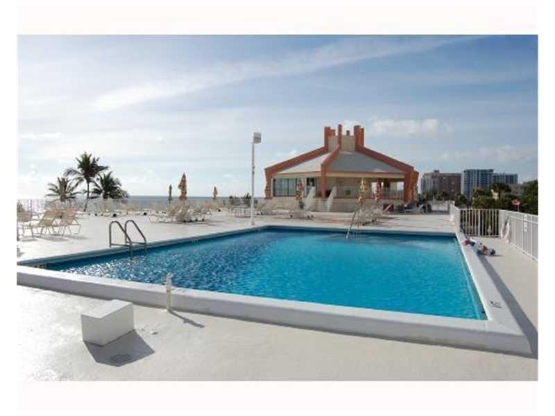 POMPANO BEACH CLUB - Residential
