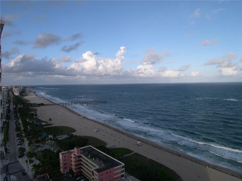 POMPANO BEACH CLUB - Residential