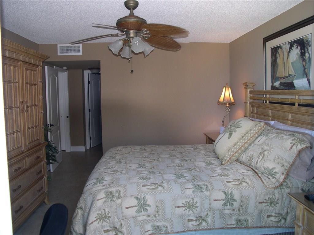 POMPANO BEACH CLUB - Residential
