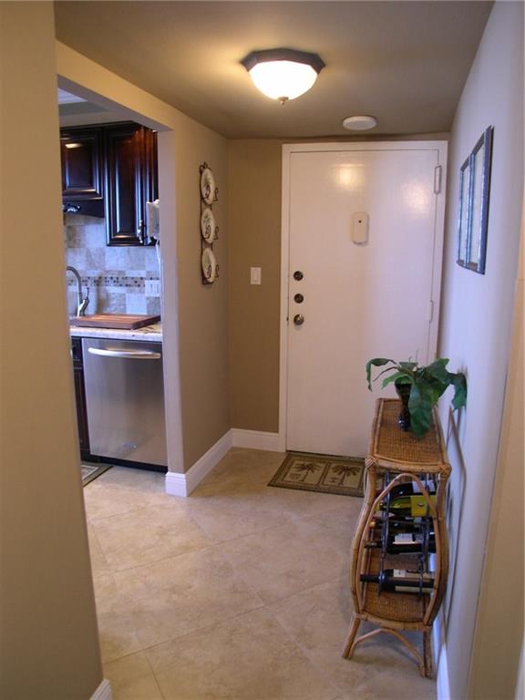 POMPANO BEACH CLUB - Residential