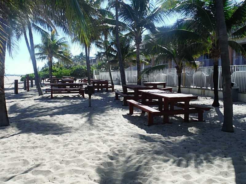 POMPANO BEACH CLUB - Residential