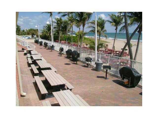POMPANO BEACH CLUB - Residential