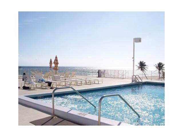 POMPANO BEACH CLUB - Residential
